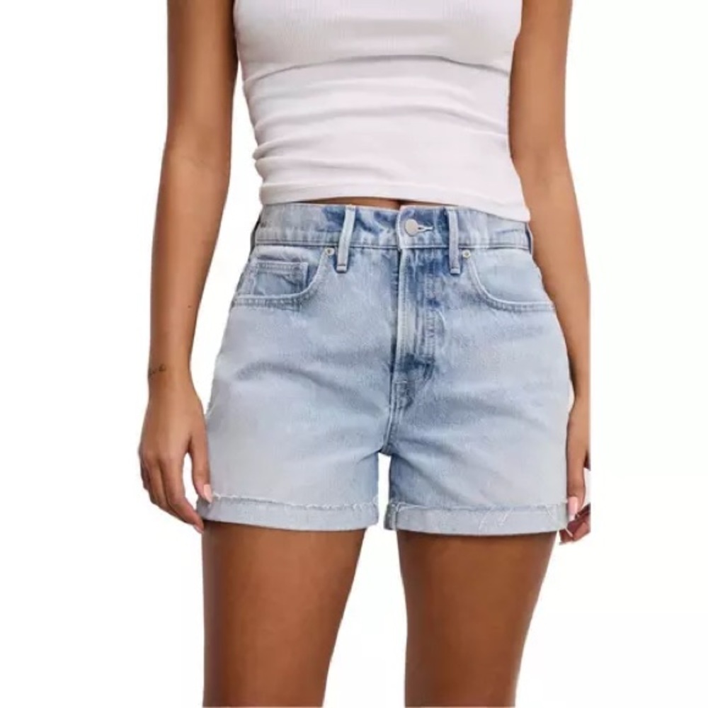 GOOD AMERICAN “good 90’s shorts” (size 14/32)